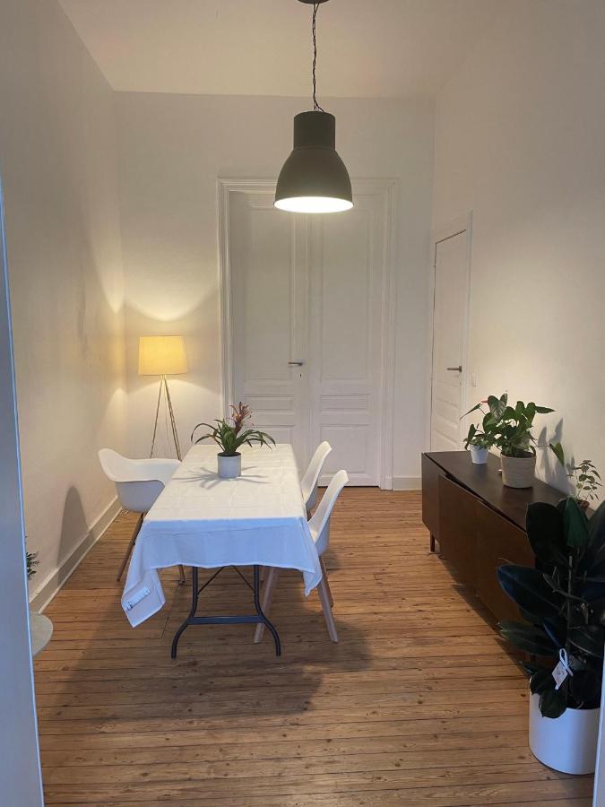 Charming Room In Eu District Brussel Buitenkant foto