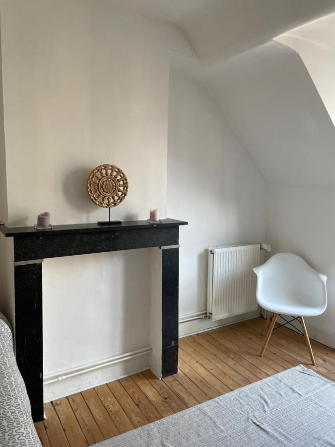 Charming Room In Eu District Brussel Buitenkant foto